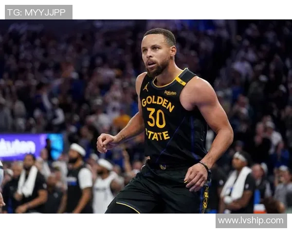 2021年NBA勇士与太阳激战回顾两队精彩对决与球星表现分析